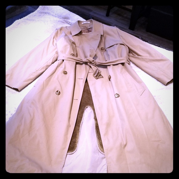 Misty Harbor Jackets & Blazers - Vintage Misty Harbor Removeable Lining Tench Coat